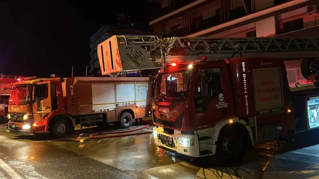Hatay’da Çıkan Yangın Felakete Dönüştü: 2 Ölü, 14 Yaralı! 5